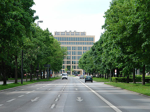 Franz-Josef-Strauss-Ring Foto 