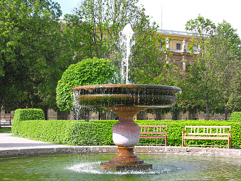 Fotos Brunnen im Hofgarten | München