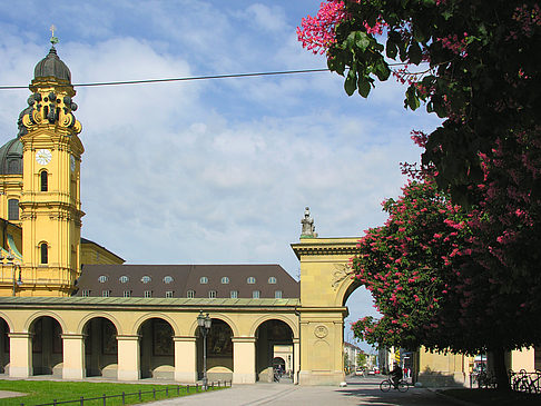 Fotos Hofgartentor | München