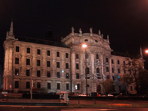 Justizpalast