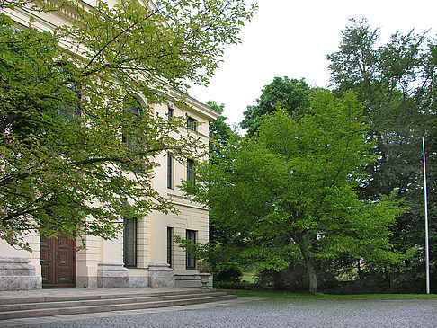 Prinz Carl Palais